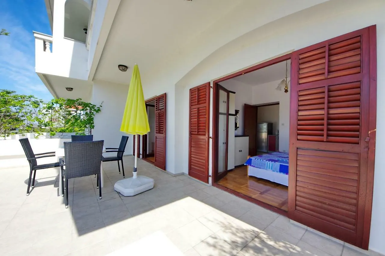 Apartments Beach Vrsi Chorvatsko